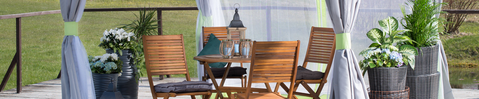 Varikatused ja paviljonid Varikatused ja paviljonid
