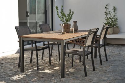 ULBJERG+SIRDAL aiamööblikomplekt