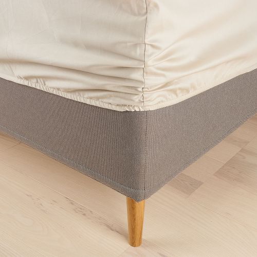 TINE kummiga voodilina